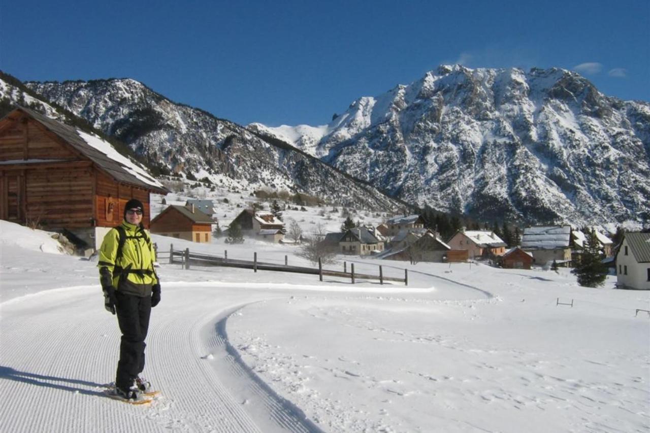 Le Barlet23 Pers Hameau Des Chazals Nevache Hautes Alpes Εξωτερικό φωτογραφία